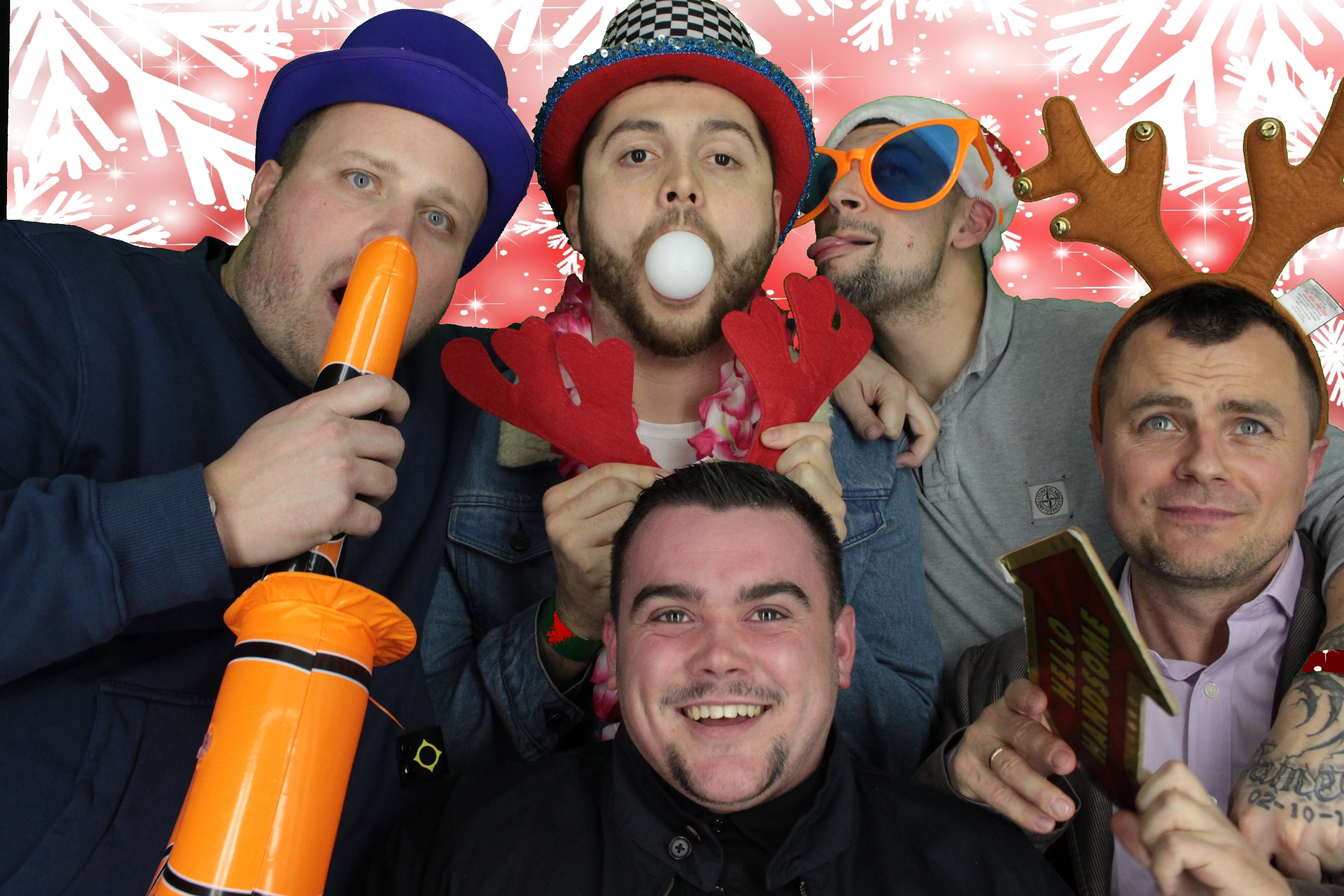 One Line Christmas Party | View more photos from the event at gallery.myphotoboothexperience.co.uk/u/MyPhotoBoothExperienceLtd/One-Line-Christmas-Party